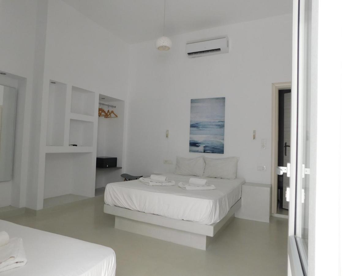 Fira Getaway - Economy Basement Rooms Exteriör bild