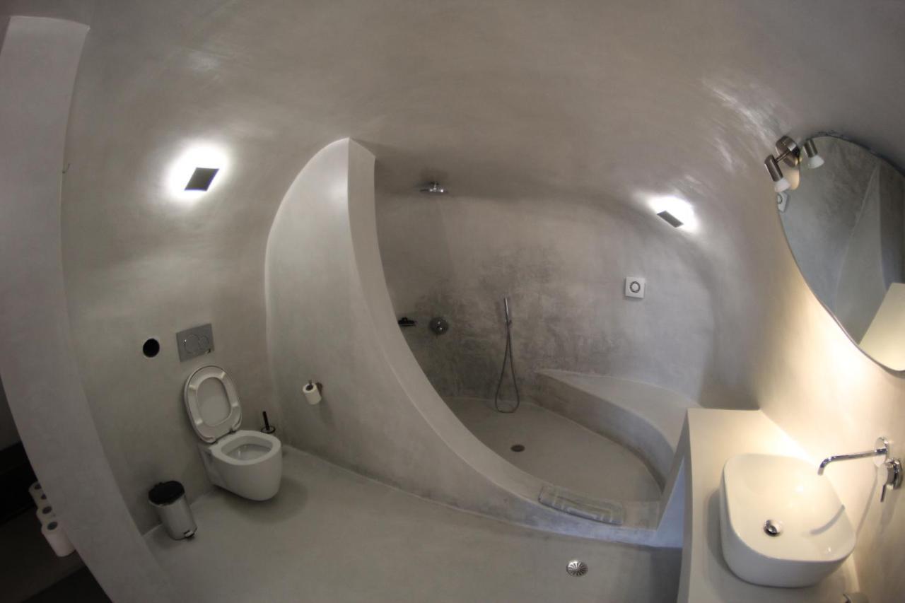 Fira Getaway - Economy Basement Rooms Exteriör bild